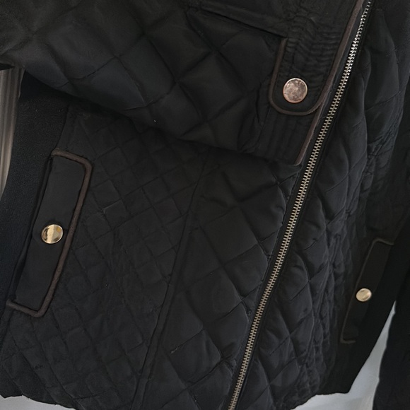 Lightweight jacket - Picture 2 of 4